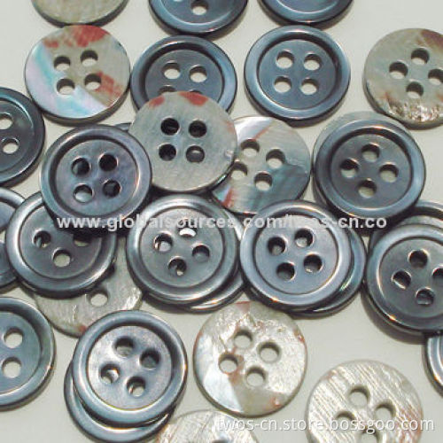 Natural Shell Button, Size Ranges from 14 to 40L